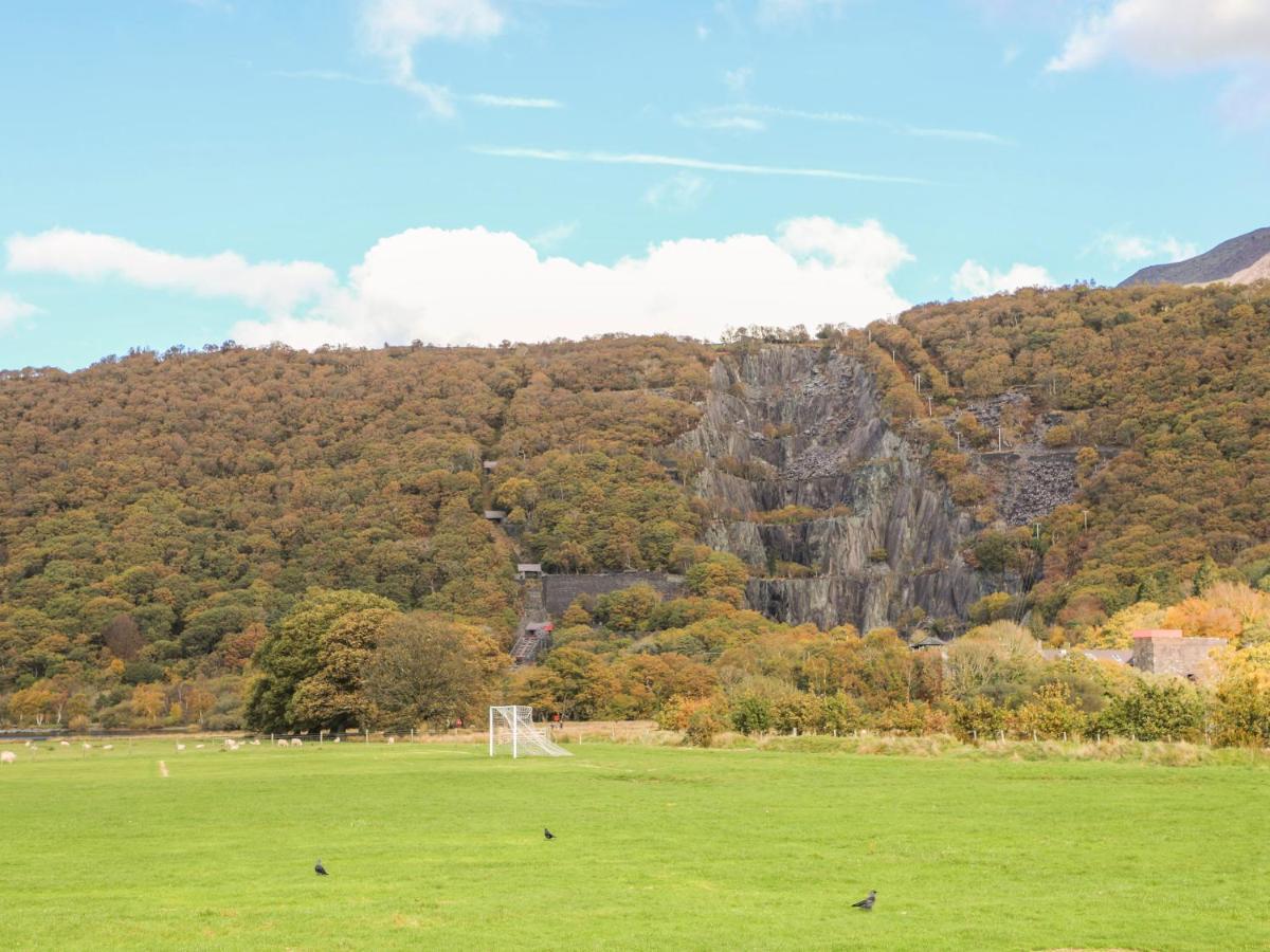 Maesteg Caernarfon Esterno foto